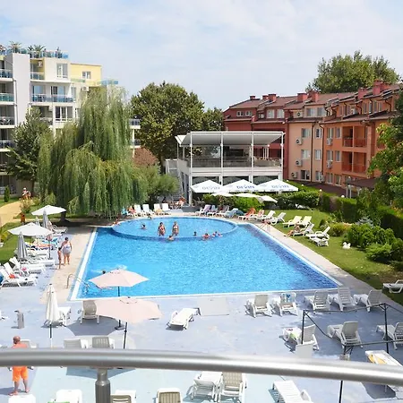 Oasis Laguna *